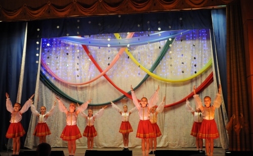 порядка сорока воспитанников реабилитационных центров ульяновска посетили концерт «экспромта»