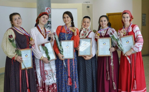 народный коллектив фольклорный ансамбль «ладанка» стал золотым медалистом vii региональн (2)