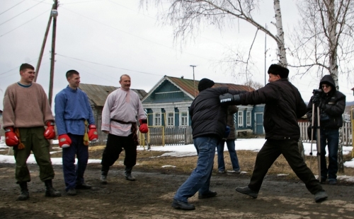в селе урено-карлинское состоялся мастер-класс «традиция русского кулачного боя на масленицу»