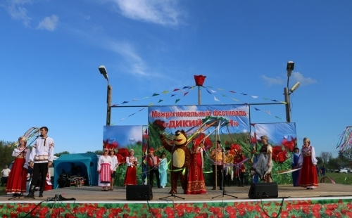 на фестивале славянской культуры «дикий пион» впервые покажут старинный свадебный обряд