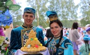 сергей морозов поздравил ульяновцев с национальным татарским праздником «сабантуй»