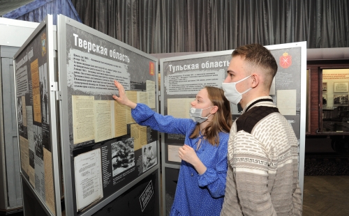выставка архивных документов «без срока давности» заработала в ульяновской области.