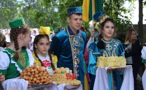 ульяновцы широко отметили национальный татарский праздник сабантуй