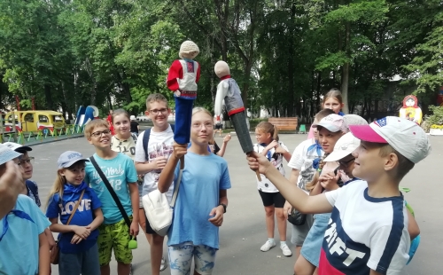 квест-игра на свежем воздухе познакомила юных жителей ульяновска с экспонатами музея народного творчества 